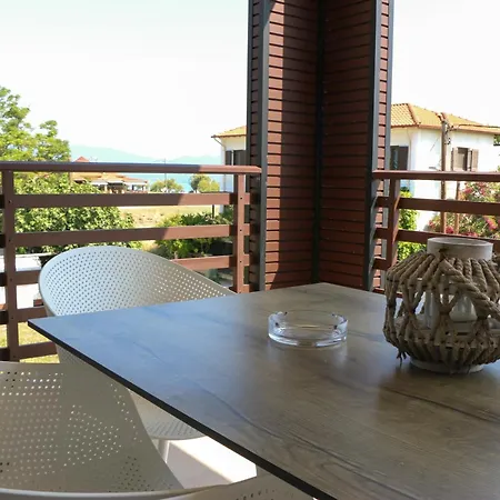 Daire Marineiko Luxury Ierissos